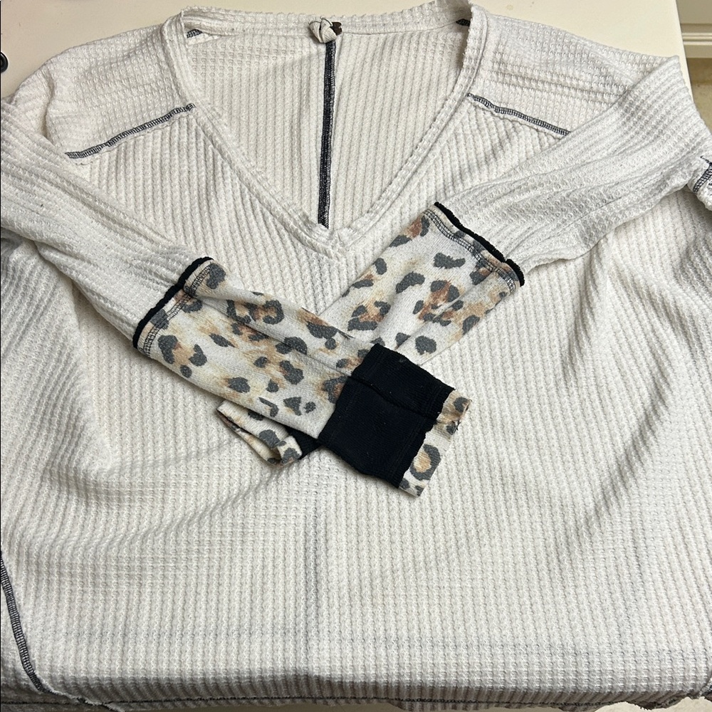 We the Free White V-Neck Top with Leopard Print Sleeves